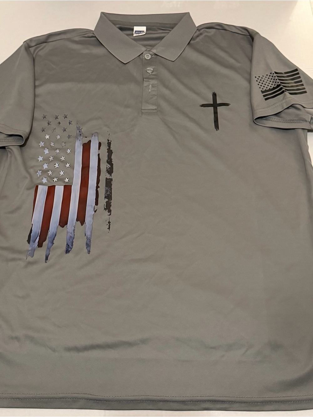 I38 Lg Men's Gray Graphic Polo Shirt with American Flag and Cross
